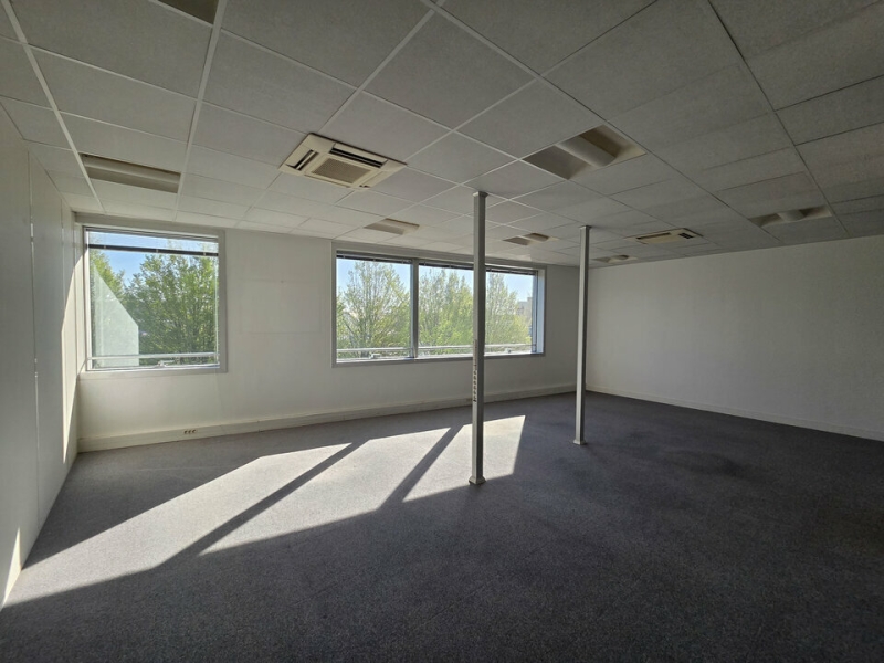 Vente Investisseur Bureaux VILLEPINTE (93420) - Photo 4