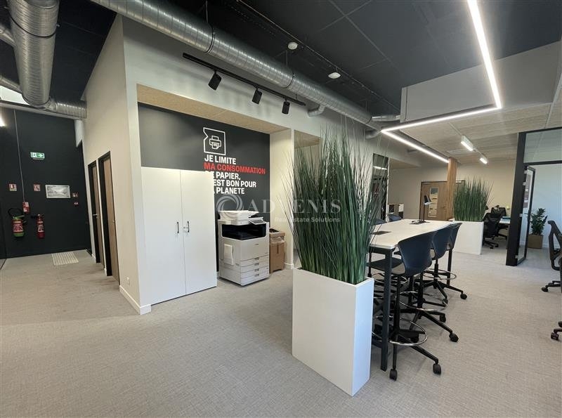 Location Bureaux TREMBLAY EN FRANCE (93290) - Photo 4