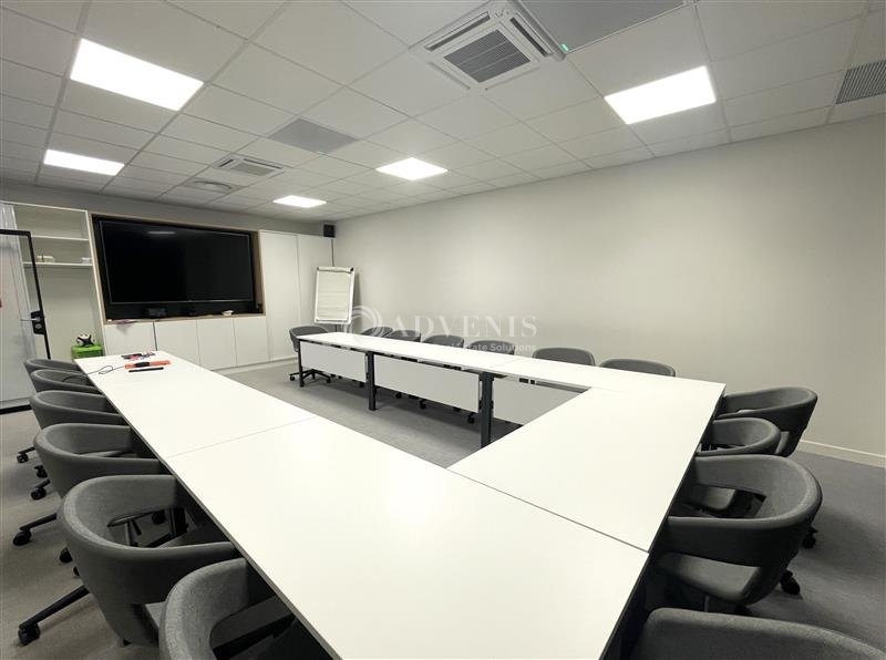 Location Bureaux TREMBLAY EN FRANCE (93290) - Photo 5