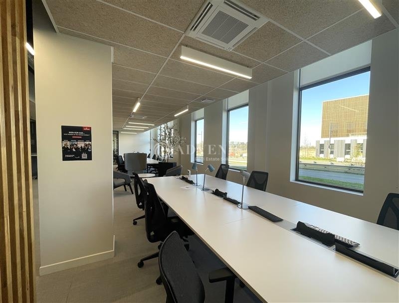 Location Bureaux TREMBLAY EN FRANCE (93290) - Photo 7