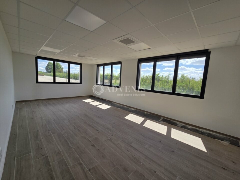 Location Bureaux SAINT PATHUS (77178) - Photo 6