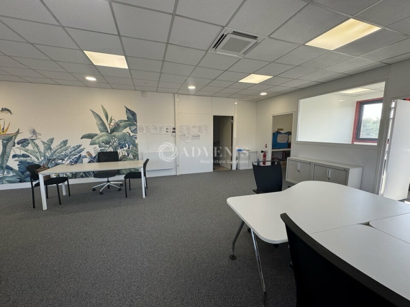 Location Bureaux VILLEPINTE (93420) - Photo 1