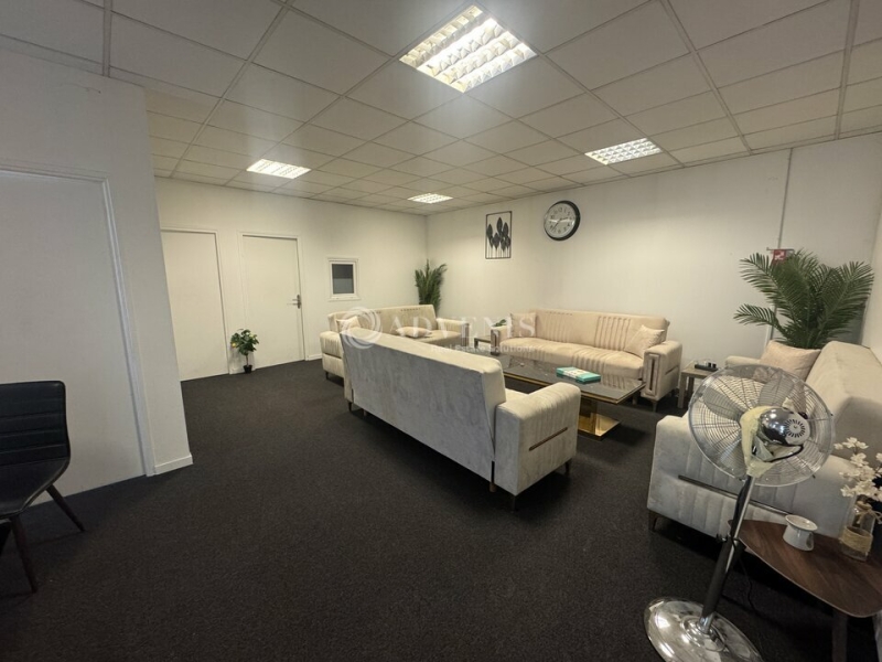 Location Activités Entrepôts STAINS (93240) - Photo 8