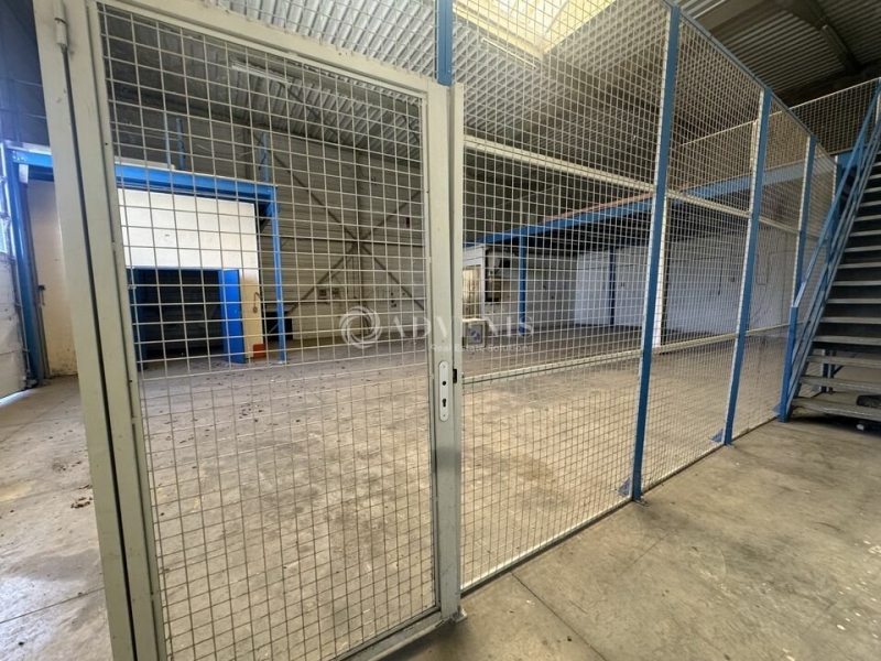 Location Activités Entrepôts CLAYE-SOUILLY (77410) - Photo 3