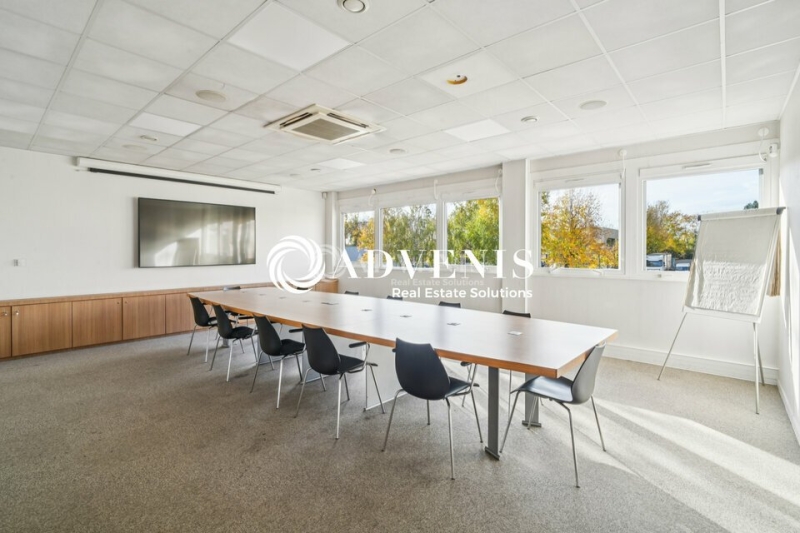 Location Bureaux VILLEPINTE (93420) - Photo 9