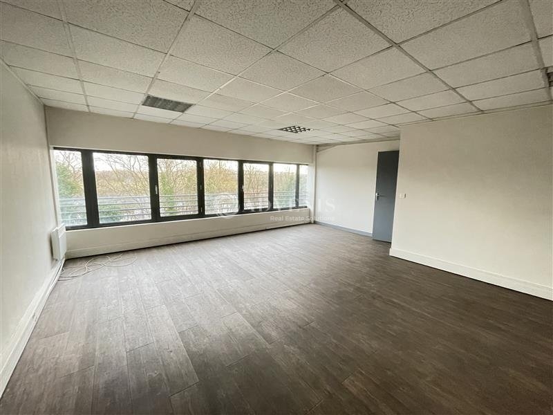 Location Activités Entrepôts LE THILLAY (95500) - Photo 10