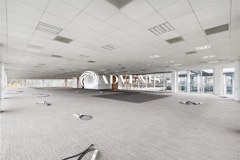 Location Bureaux ROISSY EN FRANCE (95700) - Photo 9