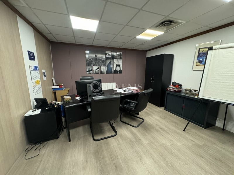 Location Activités Entrepôts GONESSE (95500) - Photo 9