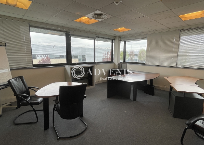 Location Activités Entrepôts LE MESNIL AMELOT (77990) - Photo 8