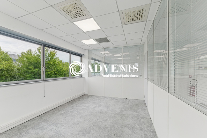 Location Bureaux ROISSY EN FRANCE (95700) - Photo 9