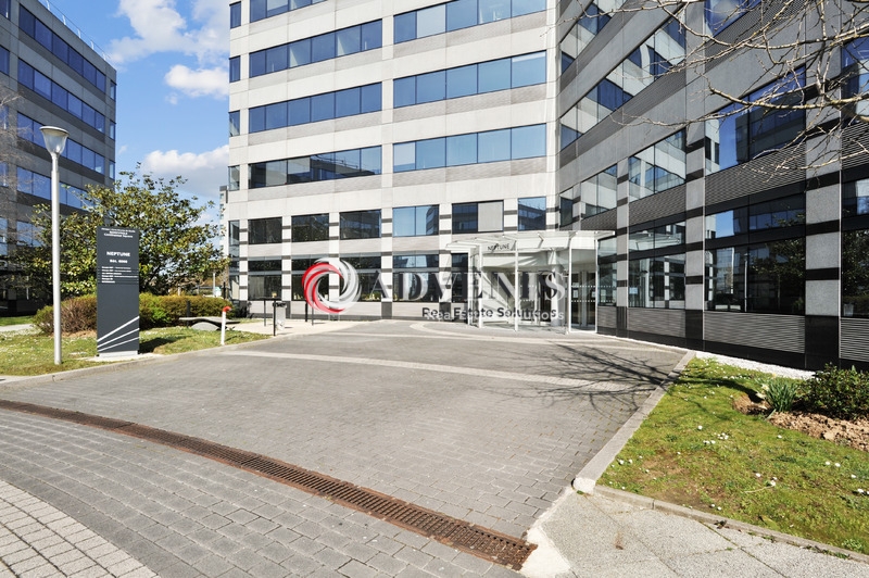 Location Bureaux TREMBLAY EN FRANCE (93290) - Photo 2