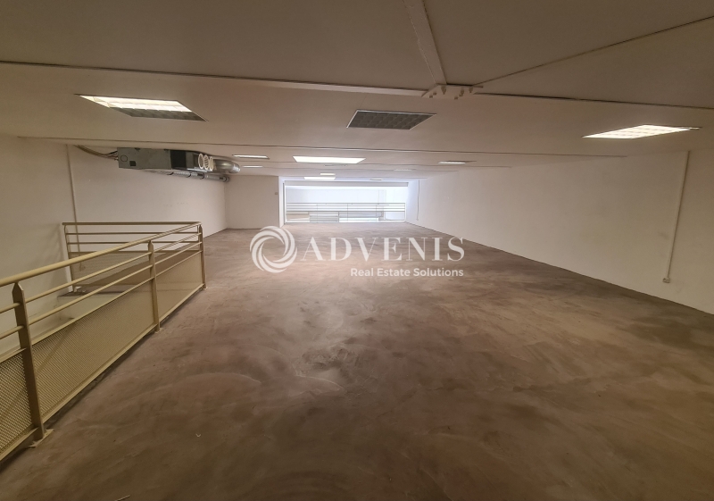 Location Commerces JOUY AUX ARCHES (57130) - Photo 6