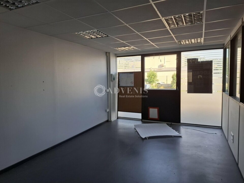 Location Commerces LUDRES (54710) - Photo 6