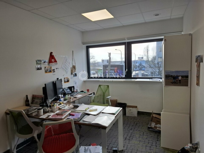 Vente Investisseur Bureaux NANCY (54000) - Photo 4
