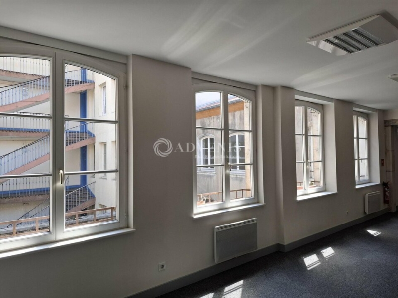 Location Bureaux NANCY (54000) - Photo 1