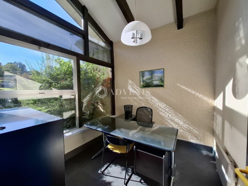 Vente Investisseur Bureaux SAINT-NICOLAS-DE-PORT (54210) - Photo 2