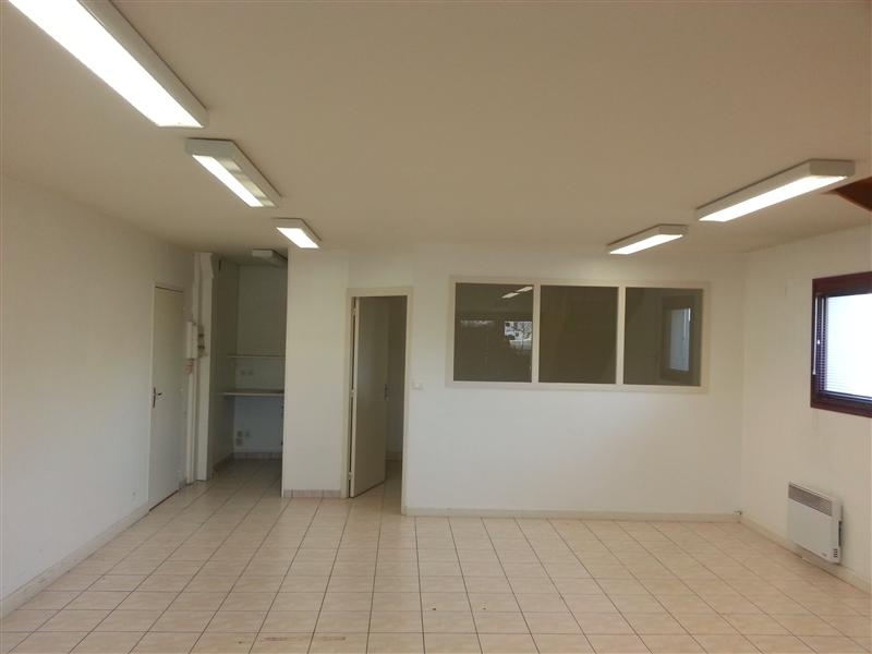 Location Bureaux LA CHAPELLE SUR ERDRE (44240) - Photo 2