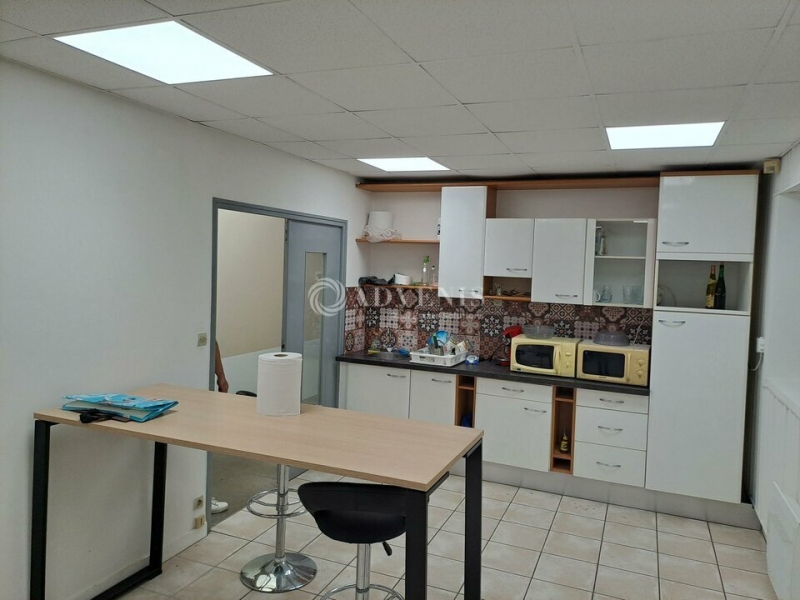 Location Activités Entrepôts THOUARE SUR LOIRE (44470) - Photo 4
