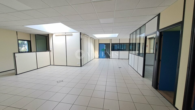 Vente Investisseur Bureaux et activités légères CARQUEFOU (44470) - Photo 4