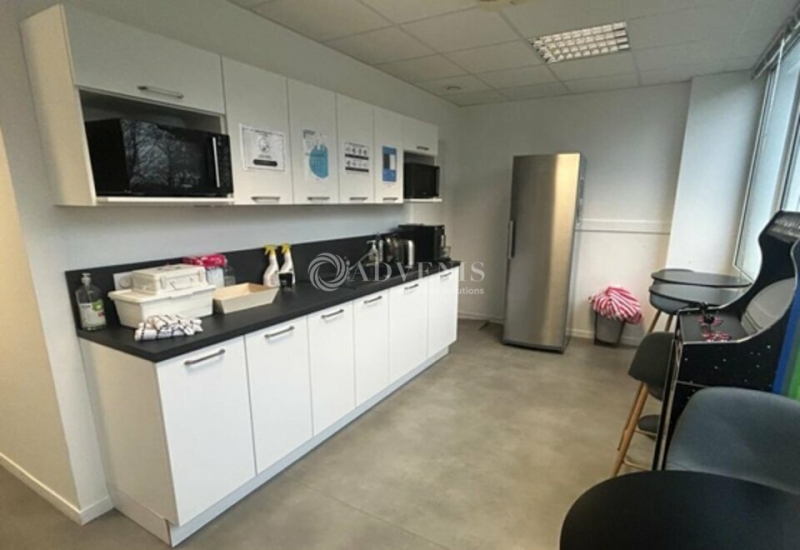 Vente Investisseur Bureaux CARQUEFOU (44470) - Photo 5