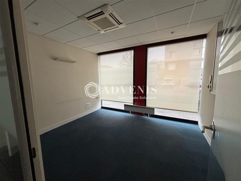 Location Commerces FLEURY LES AUBRAIS (45400) - Photo 3