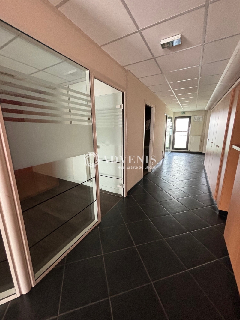 Location Commerces ORLEANS (45000) - Photo 2