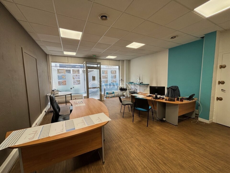 Location Commerces ORLÉANS (45000) - Photo 1