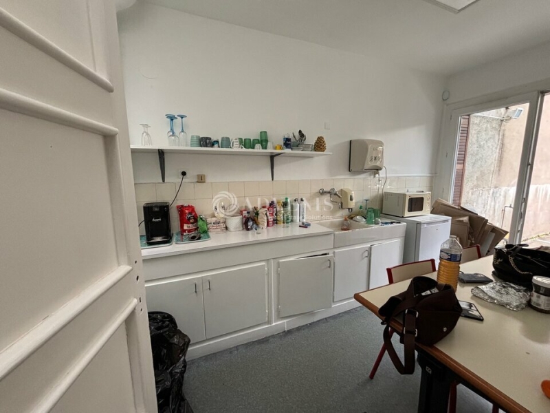 Location Commerces ORLÉANS (45000) - Photo 6