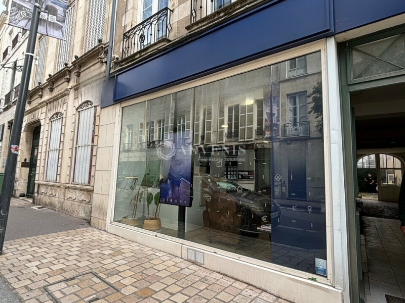 Location Commerces ORLÉANS (45000) - Photo 1