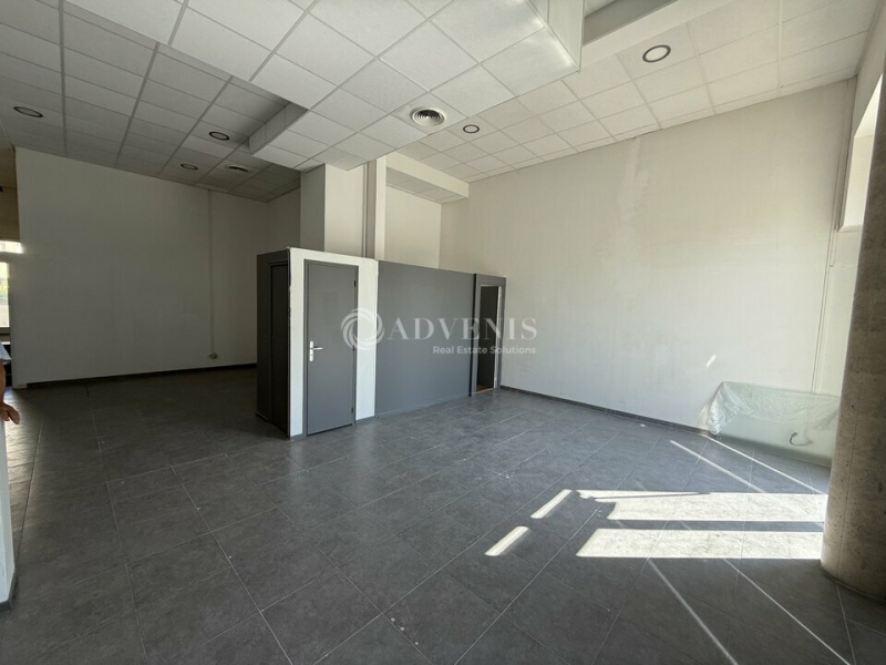 Vente Investisseur Commerces ORLÉANS (45000) - Photo 2