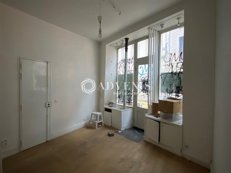 Location Commerces PARIS (75018) - Photo 1