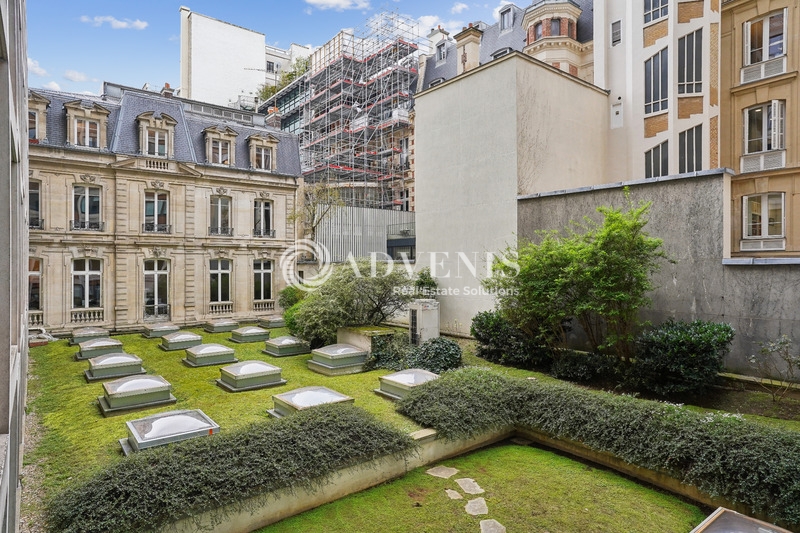 Location Bureaux PARIS (75008) - Photo 4