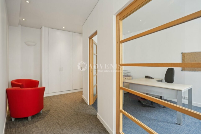 Location Bureaux PARIS (75008) - Photo 5