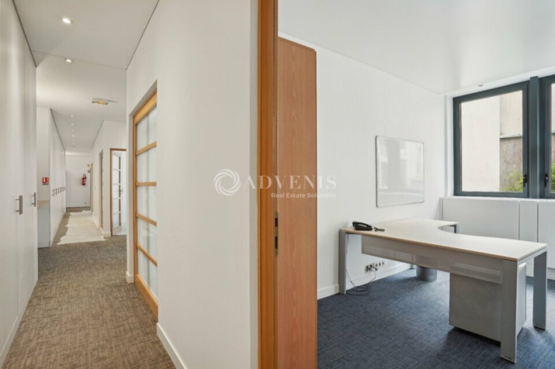 Location Bureaux PARIS (75008) - Photo 7