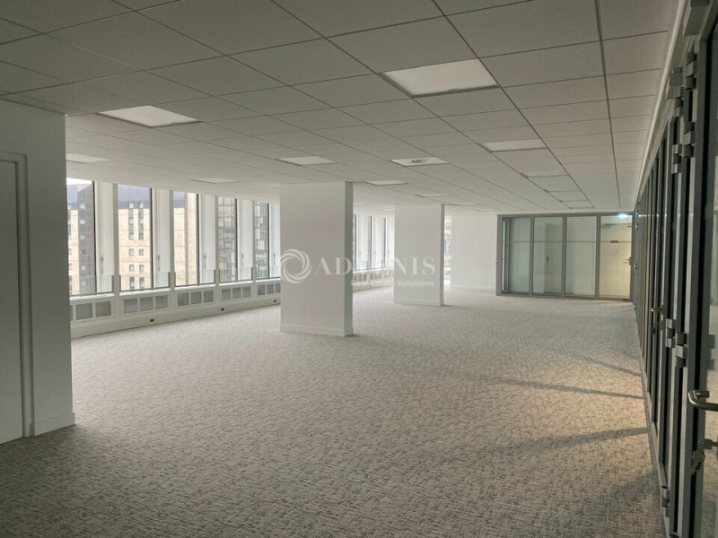 Location Bureaux PARIS (75012) - Photo 2