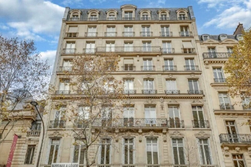 Location Bureaux PARIS (75008) - Photo 1