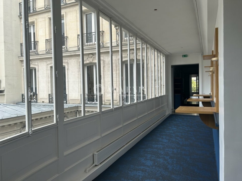 Location Bureaux PARIS (75008) - Photo 10