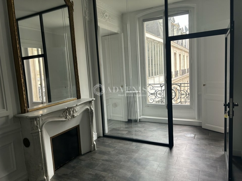 Location Bureaux PARIS (75008) - Photo 13