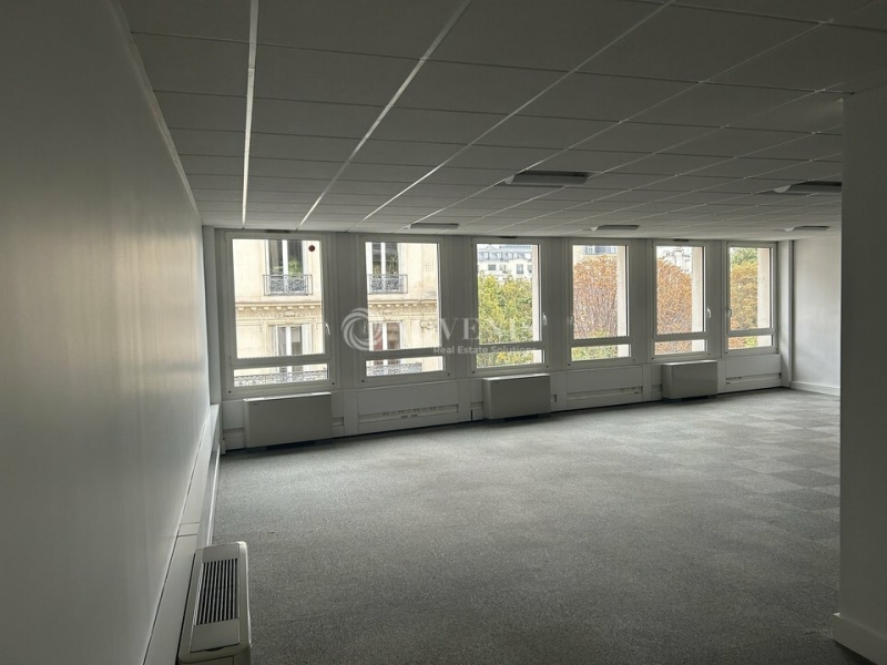 Location Bureaux PARIS (75008) - Photo 2