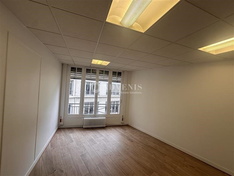 Location Bureaux PARIS (75008) - Photo 1