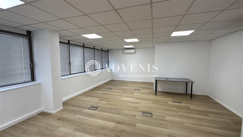 Location Bureaux MONTREUIL (93100) - Photo 1