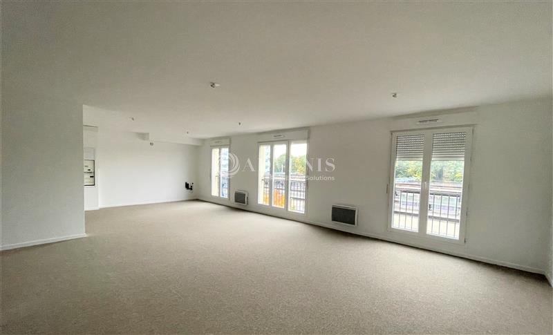 Location Bureaux JOINVILLE LE PONT (94340) - Photo 3