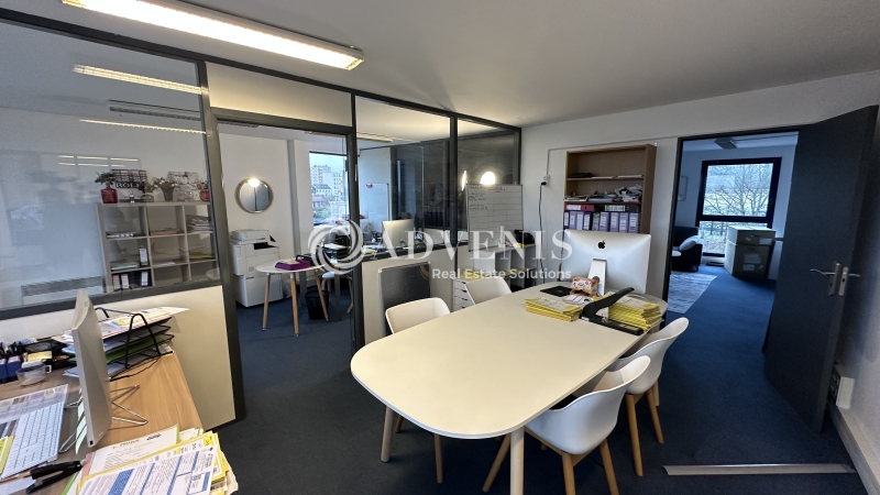 Location Bureaux JOINVILLE LE PONT (94340) - Photo 1