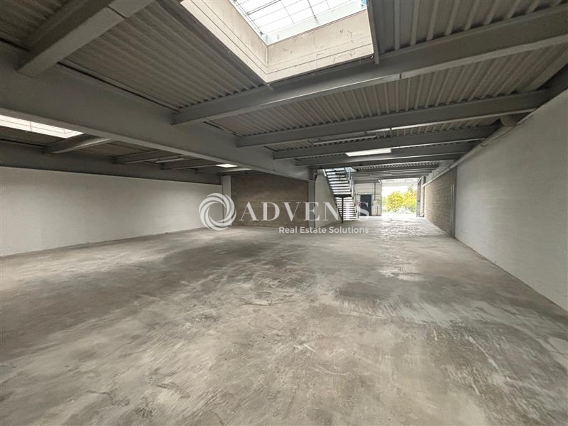 Location Activités Entrepôts NEUILLY PLAISANCE (93360) - Photo 2