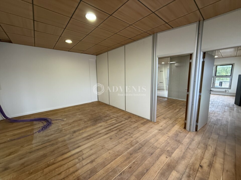 Vente Investisseur Bureaux VILLIERS SUR MARNE (94350) - Photo 4