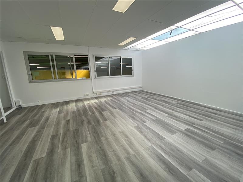 Location Activités Entrepôts MONTREUIL (93100) - Photo 5