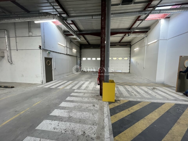 Location Activités Entrepôts NEUILLY SUR MARNE (93330) - Photo 3