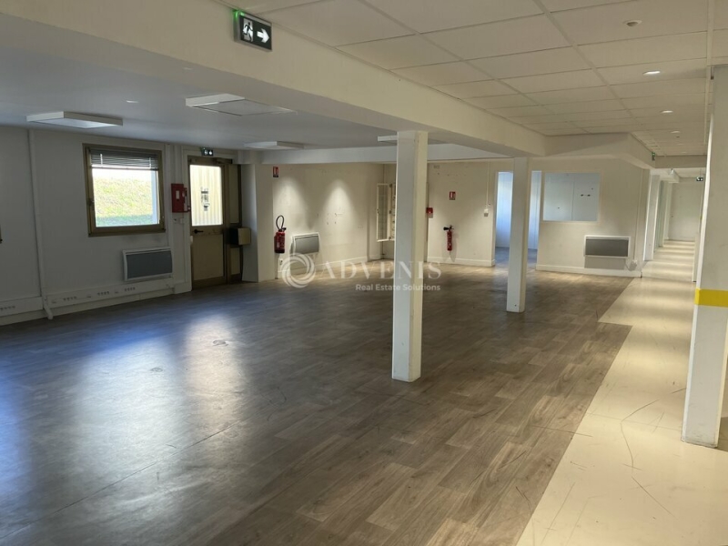 Location Activités Entrepôts NEUILLY SUR MARNE (93330) - Photo 6