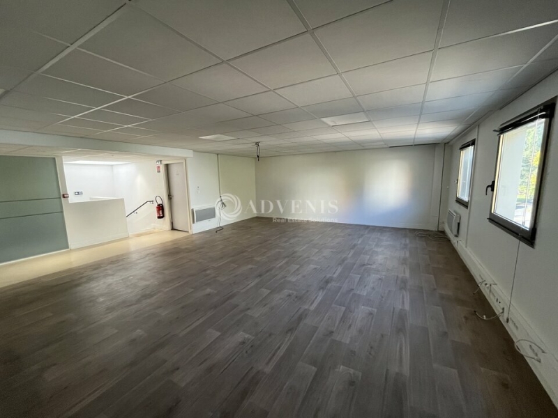 Location Activités Entrepôts NEUILLY SUR MARNE (93330) - Photo 7