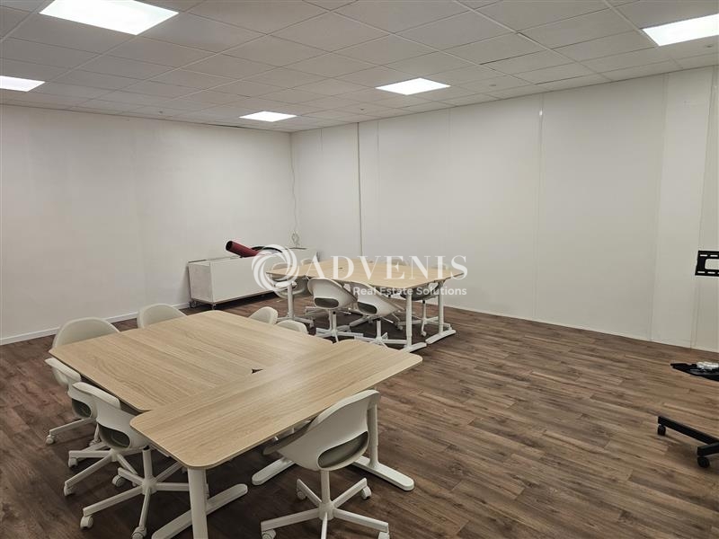 Location Activités Entrepôts NEUILLY SUR MARNE (93330) - Photo 4